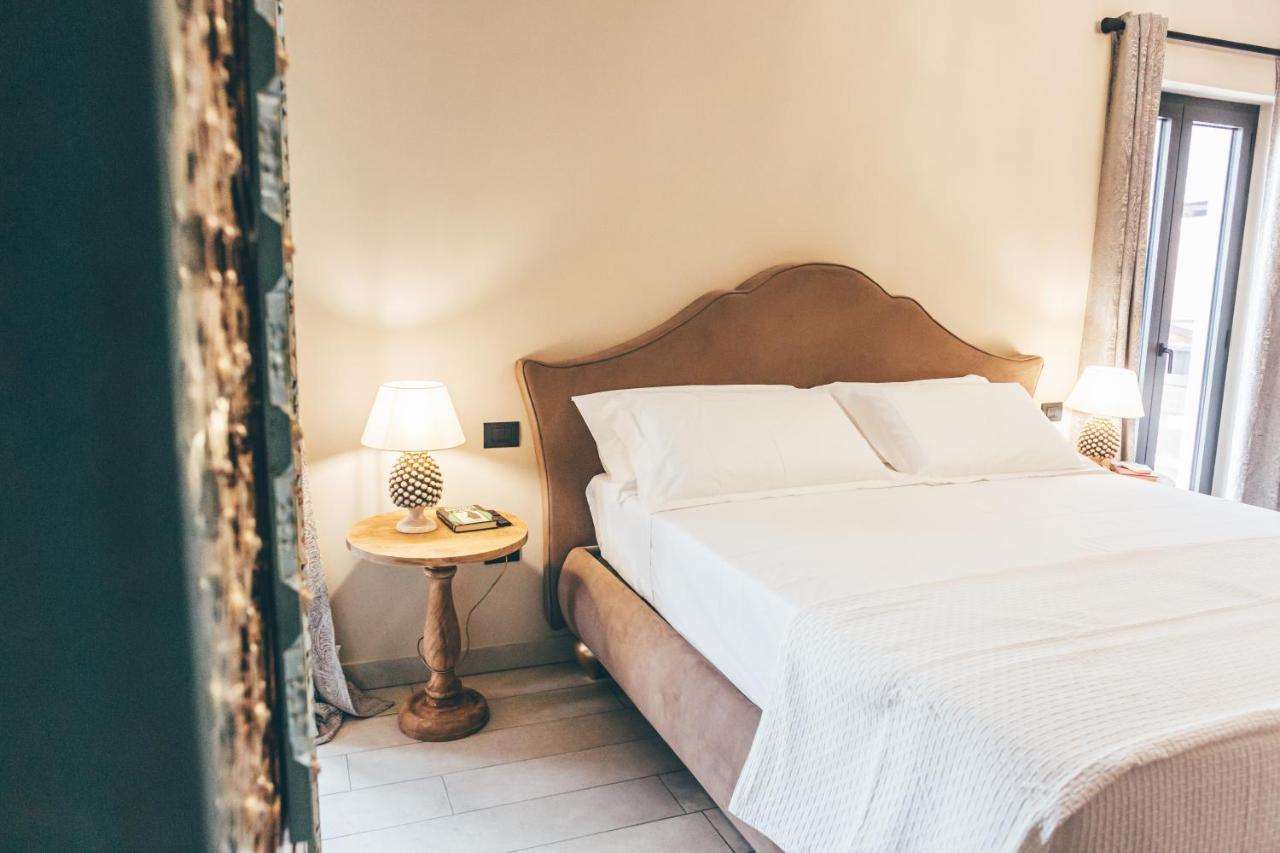 Eksotika Bed & Breakfast Oliveri Eksteriør bilde
