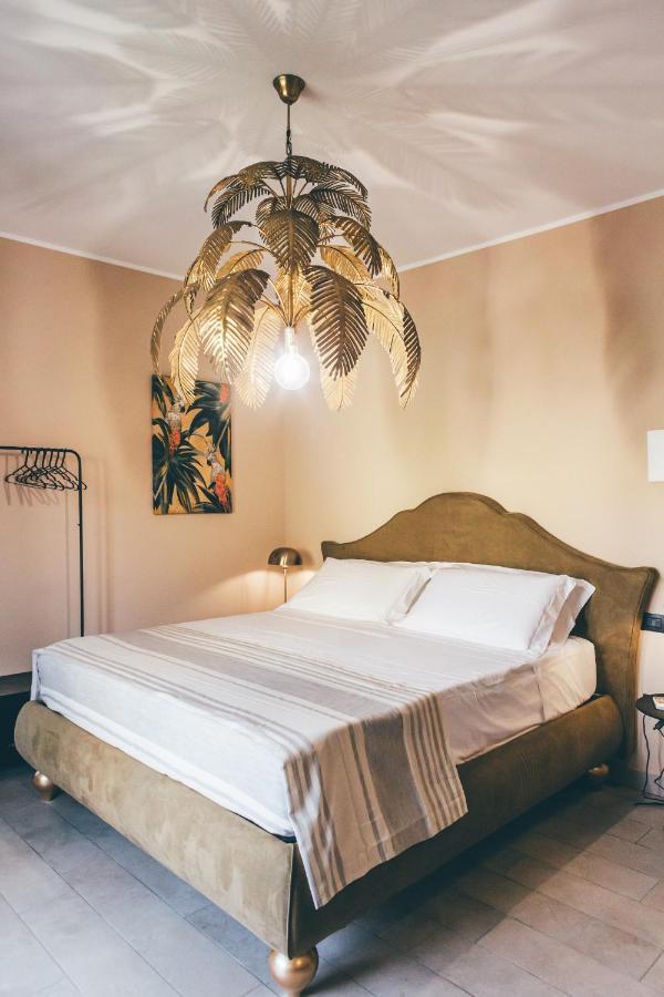 Eksotika Bed & Breakfast Oliveri Eksteriør bilde